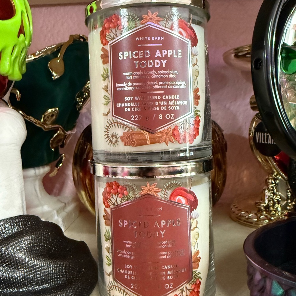 White Barn Spiced Apple Toddy 2-Pack Soy Candles - Cream & Red